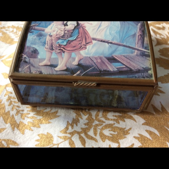 Vintage Via Vermont Guardian Angel Glass Brass Box - Picture 7 of 14